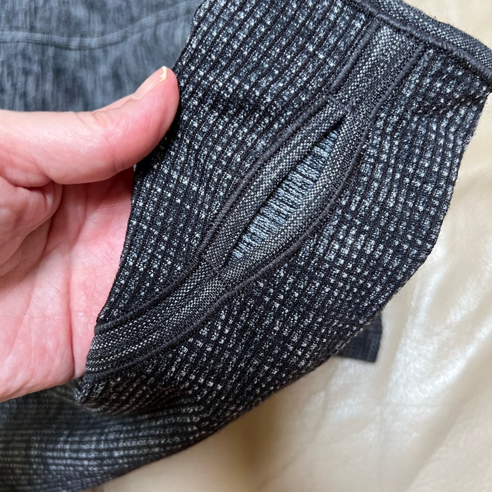 Lululemon half zip - Picture 3 of 6